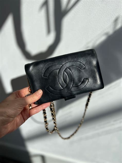 chanel boy bi fold wallet ราคา|CHANEL Vintage CC Bi.